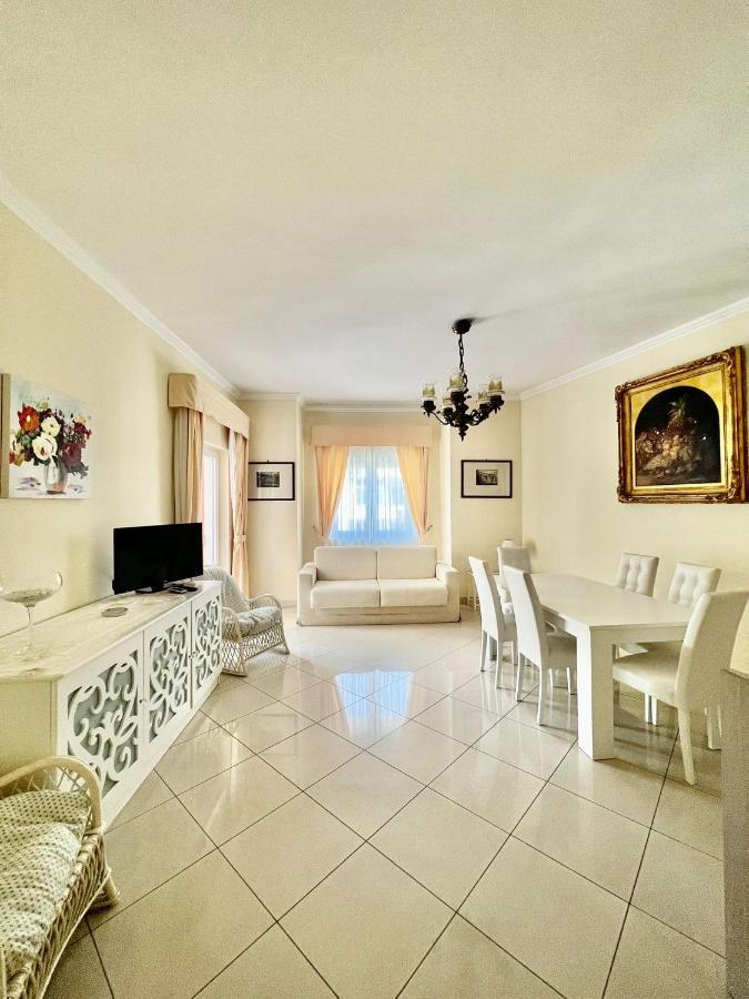 Short-Lets D33, Part Of The House Is Available For Short-Term Rentals In Sorrento Center Exterior foto